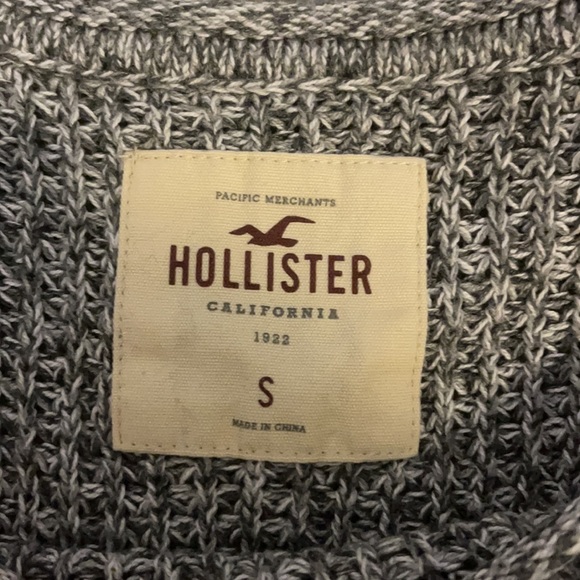 Hollister Long Sleeve Top - Picture 3 of 3